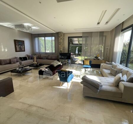 Très jolie villa à vendre en résidence sécurisée  à Dar Bouazza